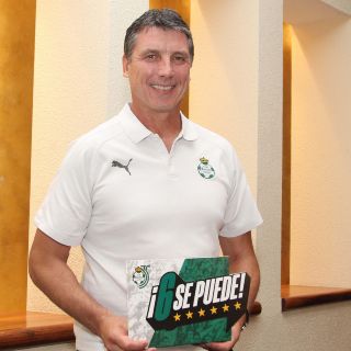 Siboldi deja de ser técnico de Santos Laguna