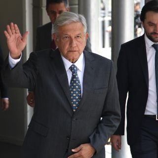 "Ejecutivo no buscará someter a los otros poderes", afirma AMLO