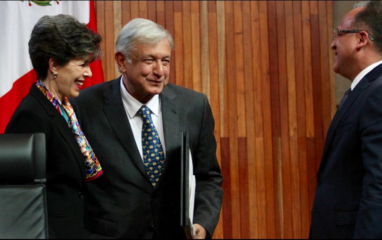 Este miércoles, Andrés Manuel López Obrador recibió del TEPJF la constancia de Presidente electo de México. NTX / ESPECIAL