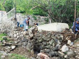 Finca. Las obras actuales en los muros colapsados en el recinto donde se encuentra el jardín intervenido por Barragán. ESPECIAL
