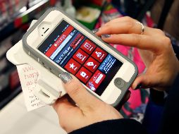 Aunque cada vez son más los compradores en el país, sólo 10% de las Pymes nacionales venden en línea. AP/Archivo