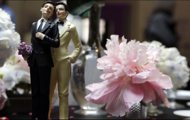 La decisión se produce siete meses después de que la Corte Interamericana de Derechos Humanos reconoció que las parejas homosexuales tienen los mismos derechos que las parejas heterosexuales. AFP / ARCHIVO