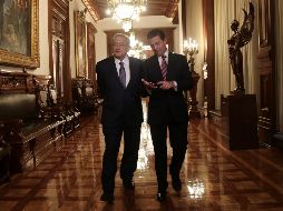 Andrés Manuel López Obrador y Enrique Peña Nieto se reunieron hoy en el Palacio Nacional. EFE / Prensa AMLO