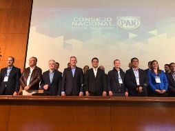 Anaya Cortés (4-d) indica que acude con un ánimo constructivo, por lo que rechaza que vaya haber un linchamiento. TWITTER / @damianzepeda