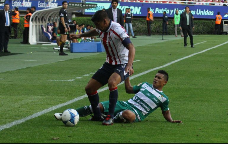 Los dos goles de Santos fueron obra de Doria al 39' y Rodríguez al 77'. EL INFORMADOR / G. Gallo