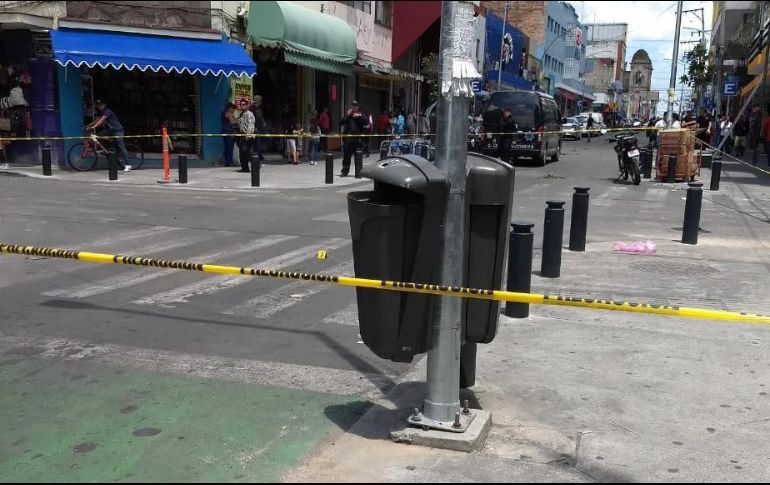 Testigos de la zona detallaron que la mujer pudo haber sido agredida por su presunta distribución de droga en la zona. ESPECIAL/