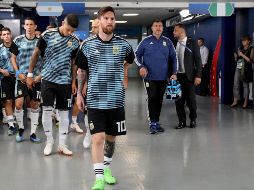 ''Messi avisó que no vuelve este año'', dijo el diario El Clarín. ''Messi confirmó que se tomará un descanso'', señaló por su parte el portal Infobae. TWITTER / @Argentina