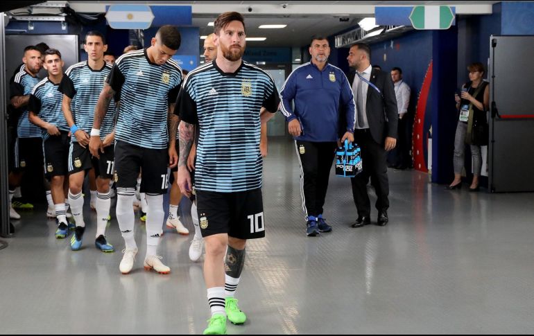 ''Messi avisó que no vuelve este año'', dijo el diario El Clarín. ''Messi confirmó que se tomará un descanso'', señaló por su parte el portal Infobae. TWITTER / @Argentina