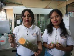 Las creadoras del proyecto, Jeimmie Gabriela Espino Ramírez y Lisset Dayanira Neri Pérez estudian Ingeniería Química Industrial. TWITTER / @IPN_MX