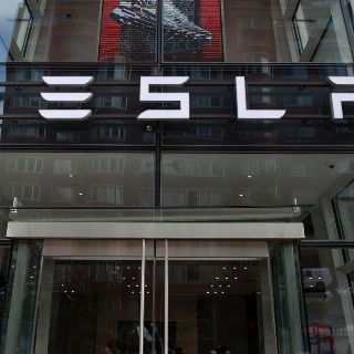 Tesla es acusado de encubrir narcotráfico