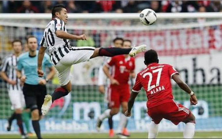 Marco Fabián concluye contrato con Eintracht a mediados de 2019, por lo que el conjunto alemán le dio libertad para cambiar de aires. TWITTER / @MarcoFabian_10