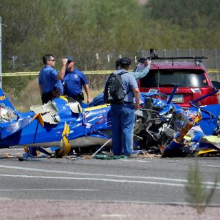 Un muerto y un herido, tras choque de avioneta en Phoenix