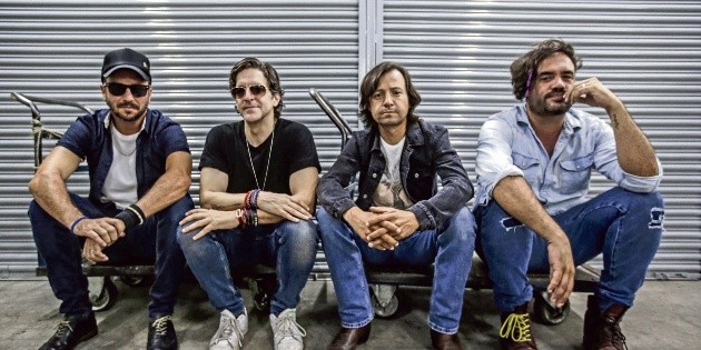 Los Claxons gozan de su "Maldita felicidad"