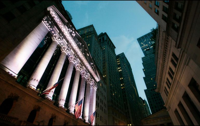 El NYSE Composite sube 37.74 puntos, ubicándose en 13 mil 002.84 unidades. AP / M. Lennihan