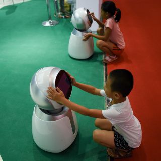 Japón desplegará en 2019 robots profesores de inglés