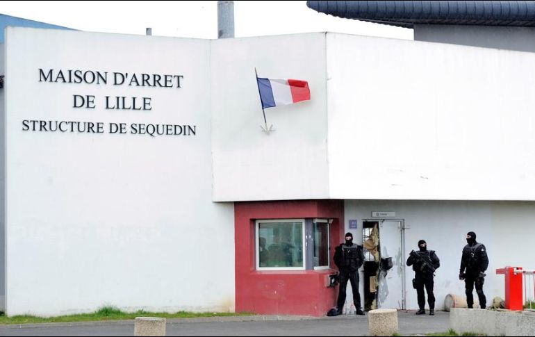 Para evitar la proliferación de celulares, la ministra francesa anuncia la instalación de un sistema para bloquear las señales de celulares en el interior de las prisiones. AFP / ARCHIVO