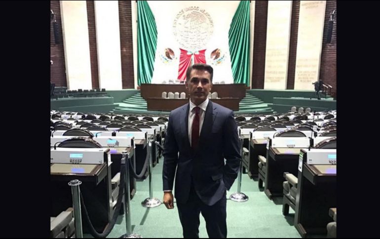 ''No es mi idea estar trabajando en otra cosa, evidentemente tengo que buscar otro tipo de ingresos porque tengo familia'', indicó en entrevista. INSTAGRAM / @sergiomayerb