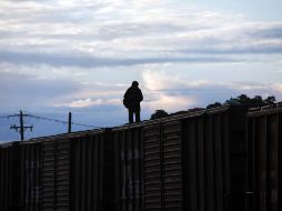 Los agentes evaluaron médicamente a los 128 inmigrantes y determinaron que gozaban de buena salud. NTX/ ARCHIVO