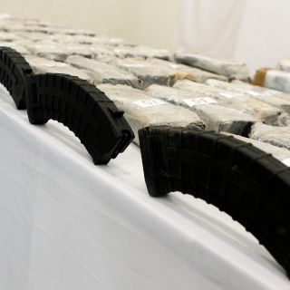 Aseguran droga y armas en operativo en Saltillo