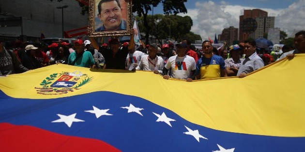 Detienen a general por presunto atentado contra Maduro