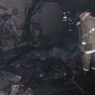 Mueren dos niños tras incendio en vivienda de Tultepec