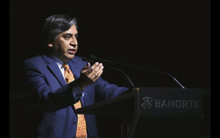 El próximo subsecretario de Hacienda, Gerardo Esquivel, señaló que el presupuesto dará certezas al sector privado y a inversionistas. Notimex