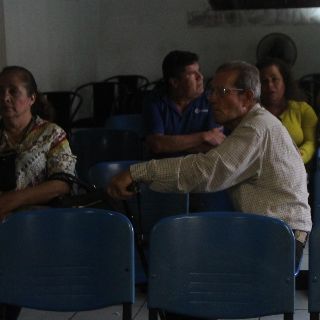 Adultos mayores sobreviven con pensiones de 600 pesos mensuales