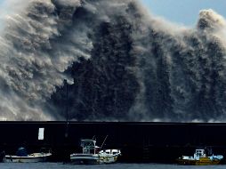 El primer ministro japonés, Shinzo Abe pide a su gobierno tomar las medidas necesarias para disminuir los daños y priorizar las evacuaciones tempranas para evitar posibles víctimas. AP / C. Oshima