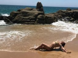 Alejandra Guzmán también compartió otras fotos en bikini disfrutando de un paisaje natural. INSTAGRAM / laguzmanmx