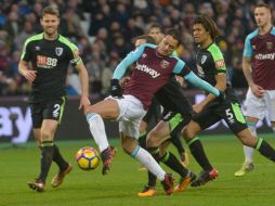 El tapatío busca ser titular para tratar de contribuir con Los Hammers a salir de los últimos lugares de la tabla general. ESPECIAL / whufc.com