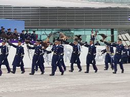 Se trata de 302 alumnos de la Escuela Militar de Transiciones y 110 más de la Escuela Militar de aviación. EL INFORMADOR / R. Bobadilla