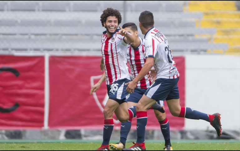 César Huerta celebra el gol que le daba al Rebaño el empate 1-1 al 64'. MEXSPORT/C. de Marchena