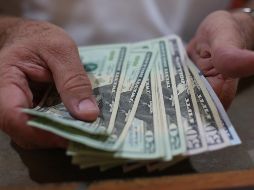 La divisa norteamericana se adquirió en un precio mínimo de 17.75 pesos. EL INFORMADOR/ARCHIVO