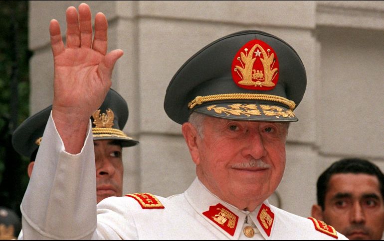 Pinochet encabezó por 17 años una dictadura que dejó más de tres mil 200 desaparecidos y unos 38 mil torturados. AFP/C. Bouroncle