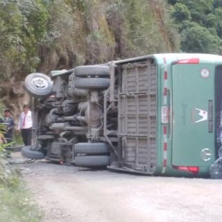 Volcadura de autobús en Machu Picchu deja ocho heridos