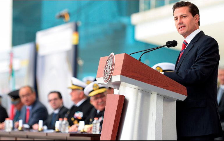 En la ceremonia, Peña Nieto dijo que a los militares les corresponde mantener su tradición 