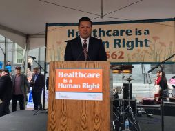 Ricardo Lara, autor del proyecto de ley, dijo que la medida anularía leyes diseñadas para excluir a los inmigrantes de la vida cívica. FACEBOOK/Ricardo4CAIC