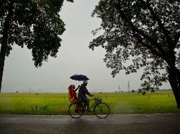 Las lluvias pronosticadas serán con actividad eléctrica, vientos fuertes y posible granizo. AP / ARCHIVO