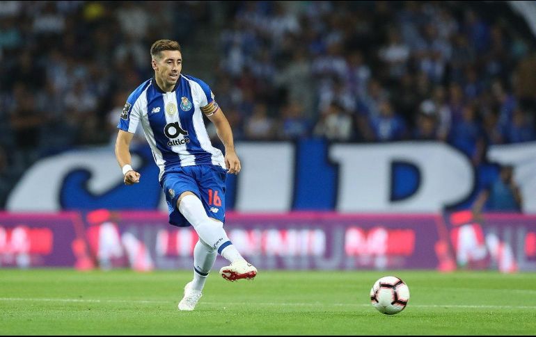 Herrera jugó los 90 minutos y fue capitán del Porto. TWITTER/@FCPorto