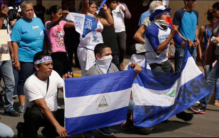 Habitantes se manifiestan contra el gobierno de Daniel Ortega en el municipio de Granada. EFE/R. Sura