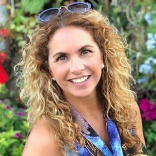 Lucero se declara más enamorada que nunca