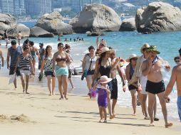 Destinos de playa, entre los que se vieron beneficiados por el ingreso de turistas extranjeros. NOTIMEX/Archivo
