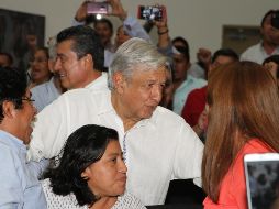 López Obrador pidió a los maestros de todo el país que se haga el compromiso de cumplir con su deber y su responsabilidad. NTX / R. de Jesús