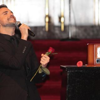 Jas Devael recuerda con cariño a Juan Gabriel