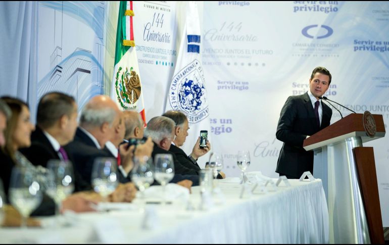 Peña Nieto durante su participación en el 144 aniversario de la Cámara Nacional de Comercio, Servicios y Turismo de la Ciudad de México. NTX/PRESIDENCIA