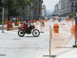 Las autoridades afirman que han reforzado sus operativos de revisión a motociclistas en el primer cuadro. EL INFORMADOR/A. Camacho