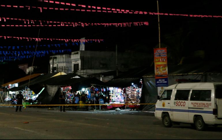 La bomba, oculta en una motocicleta, estalló cerca de un área comercial cuando se celebraba el festival “Hamungaya” con motivo del 61 aniversario fundacional de la ciudad. EFE/J. Maitem