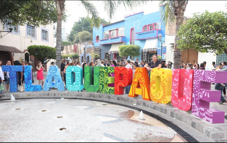 Tlaquepaque ofrece a turistas diversos atractivos en el centro histórico, galerías, restaurantes y talleres artesanales. EL INFORMADOR / ARCHIVO