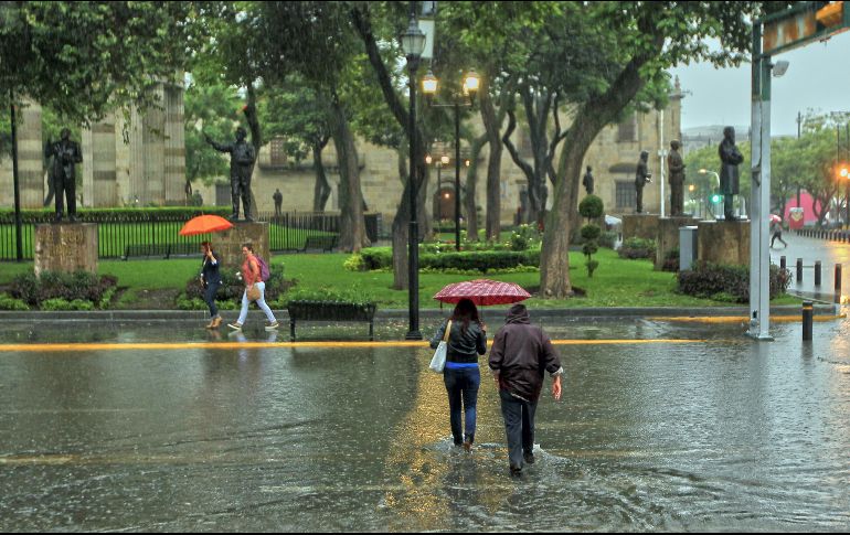 La onda tropical número 34, en el centro y el occidente de México, propiciará lluvias en el Estado de Jalisco, así como en Sonora, Sinaloa, Nayarit, Michoacán, Guerrero, Oaxaca y Chiapas. EL INFORMADOR / ARCHIVO