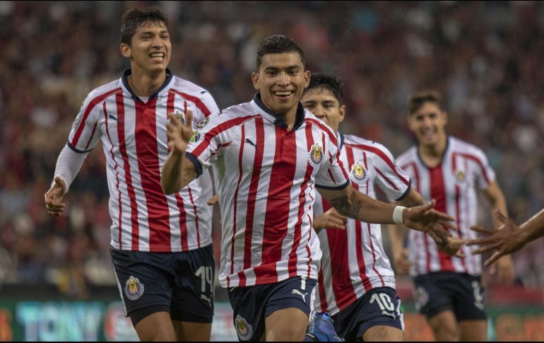 En su último partido de Liga, Chivas se impuso por 1-0 al Atlas en el Clásico Tapatío. MEXSPORT/ARCHIVO